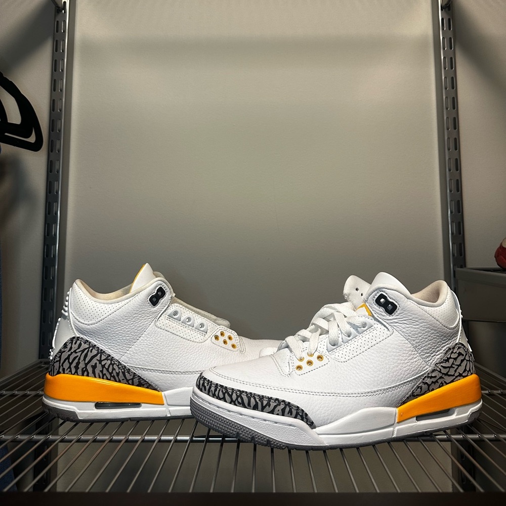 Jordan 3 Laser Orange women’s size 9